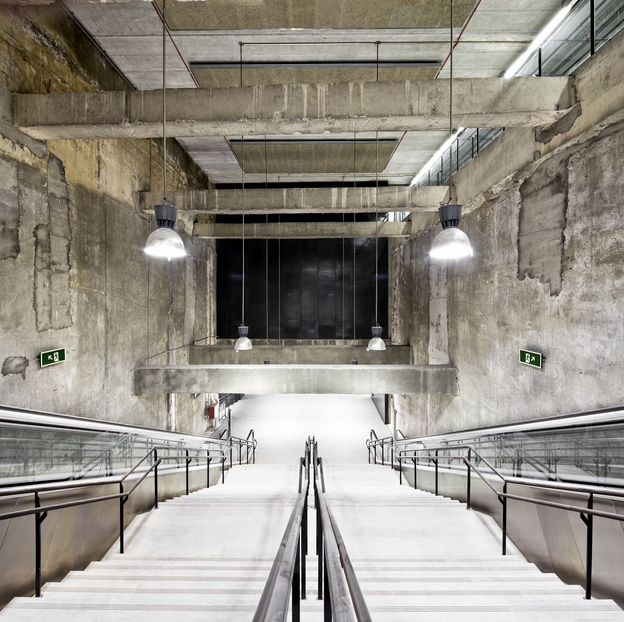 Arquitecturas Cerámicas  3 metro stations - Arquitecturas Cerámicas